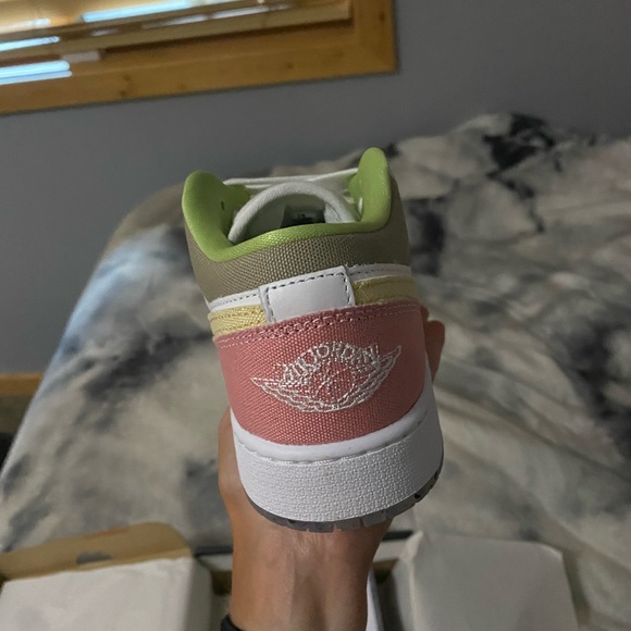 Nike jordan lows - Picture 3 of 6